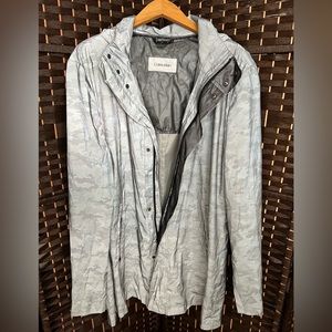 NWOT Calvin Klein Men’s Camouflage Reflective Rain Coat